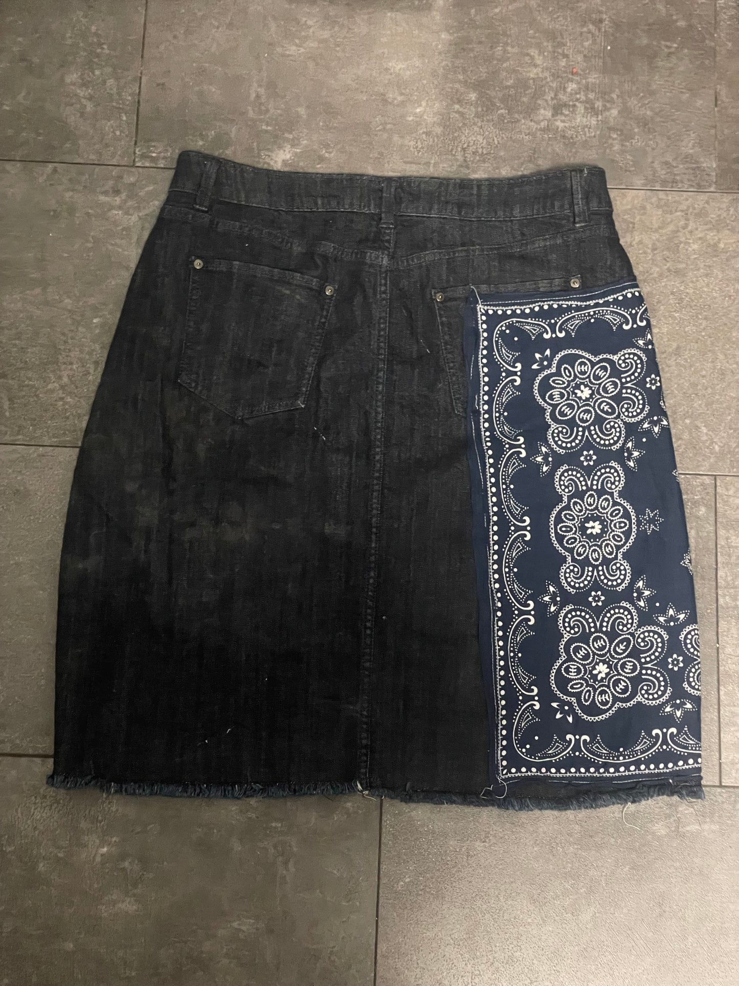 NON AFFILIATED LONG SKIRT